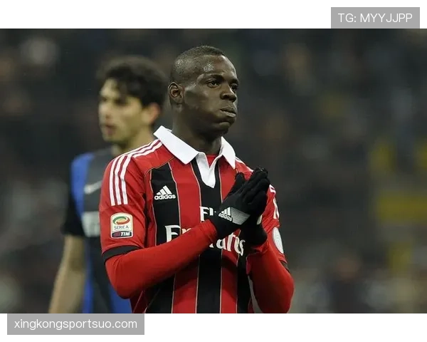 巴洛特利又买了辆超跑，感觉他钱包都比我的房子壮实多了！