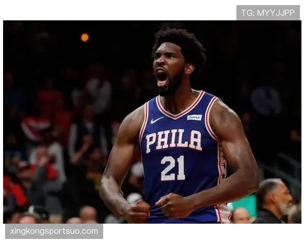 内线恩比德低位单打制造错位，关键时刻得分占比上升