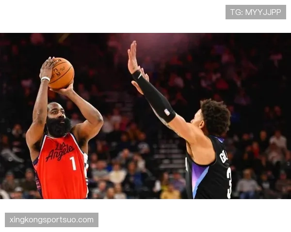 布伦森挡拆破绽提升命中率 拉开与哈登三分效率差距