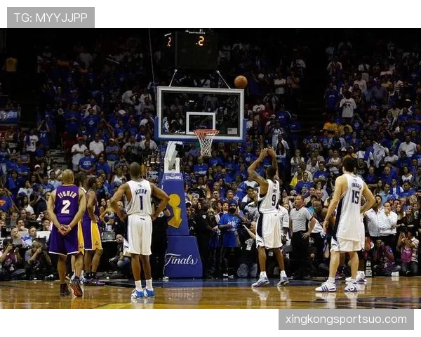 拉沙德·刘易斯突破制造得分对比巅峰期展现更强攻击力