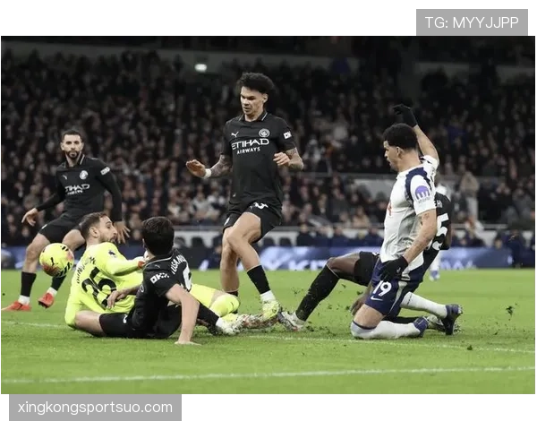 曼城近期防守稳定性出现波动，表现起伏对争冠形势形成影响