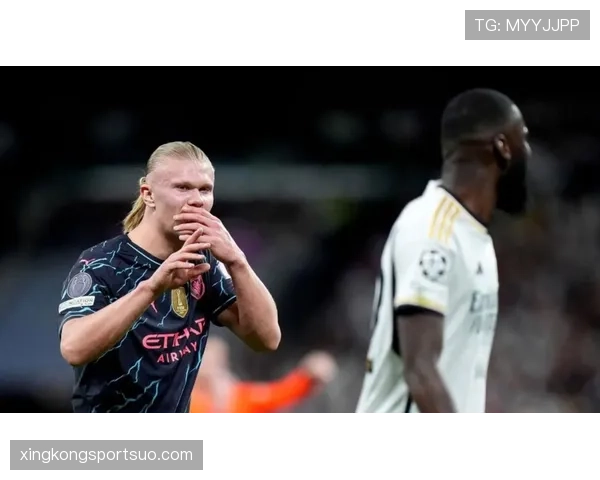 哈兰德与同期前锋关键比赛表现对比：谁更具决定性